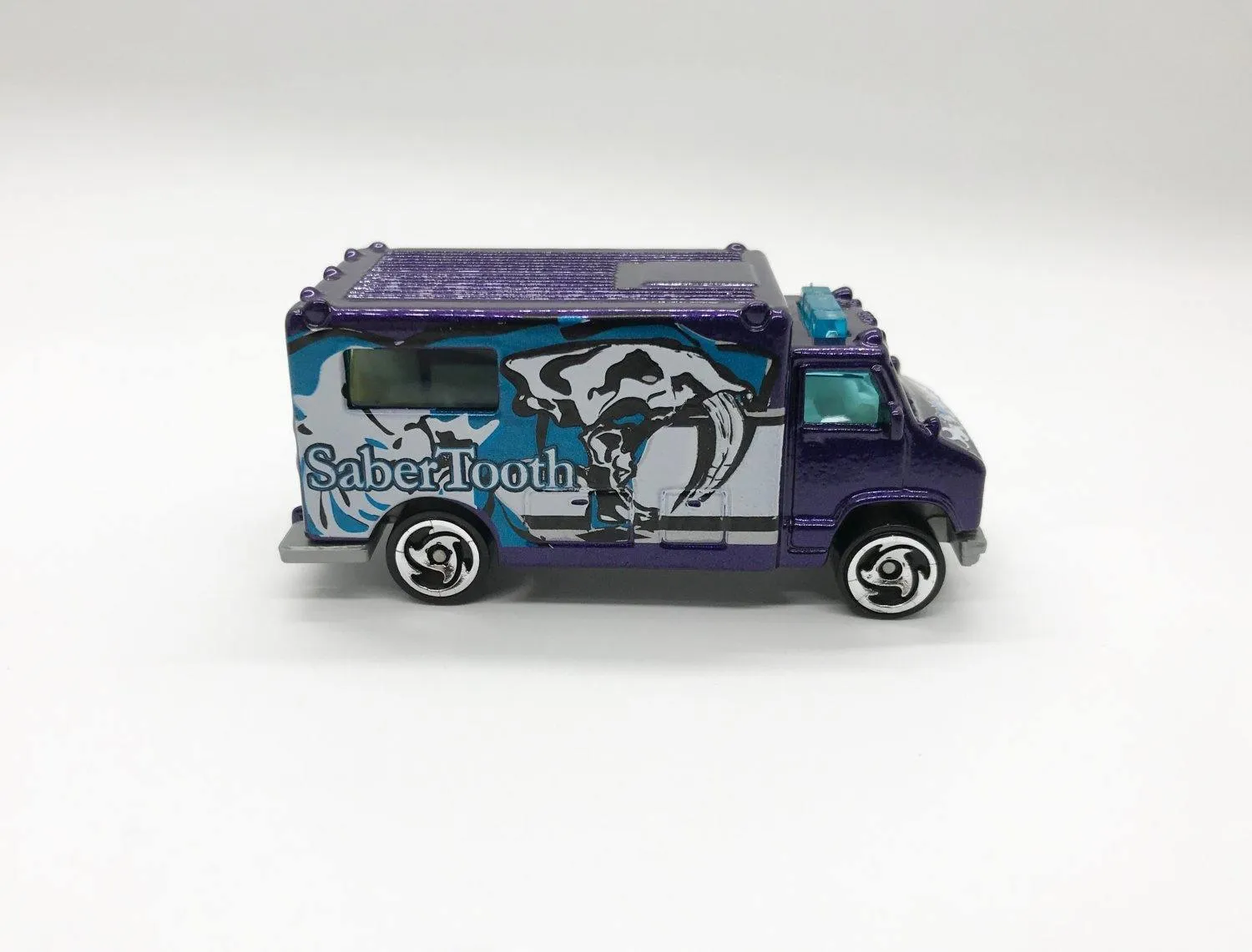 Hot Wheels Purple Sabertooth Van (1988)