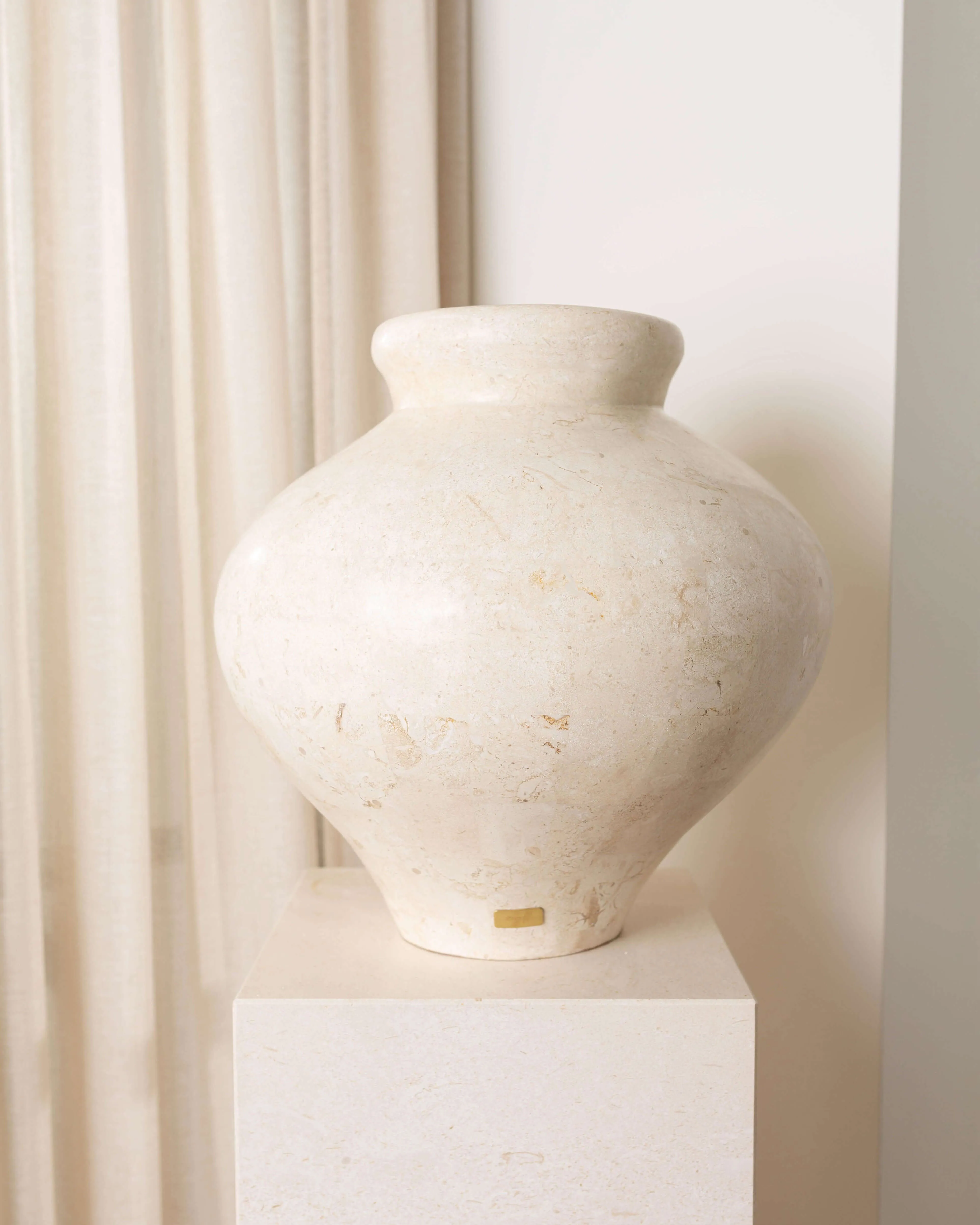 Laguna Vase, Natural White Large