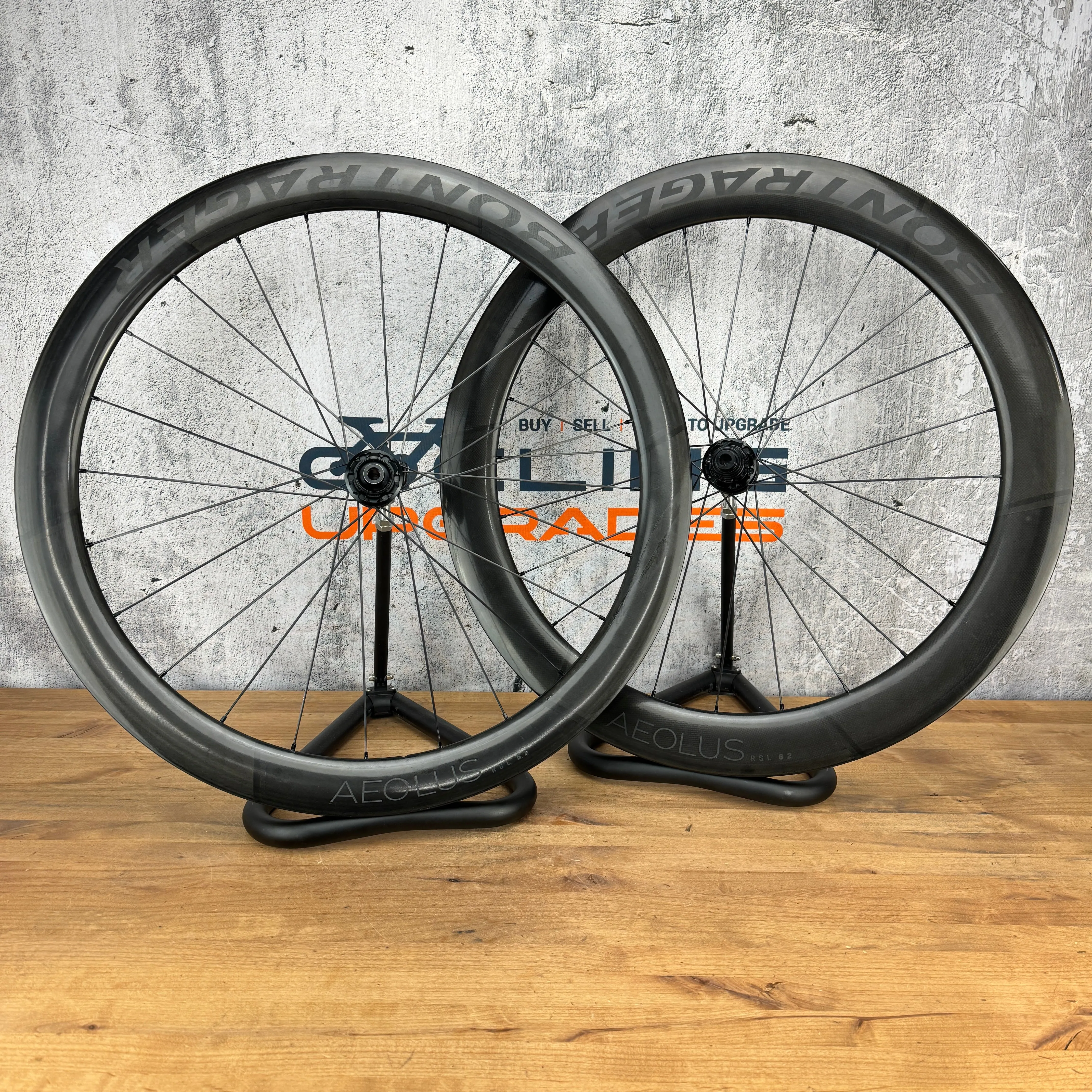 Low mile! Bontrager Aeolus RSL 51/62 Carbon Tubeless Disc Wheelset 700c 1641g