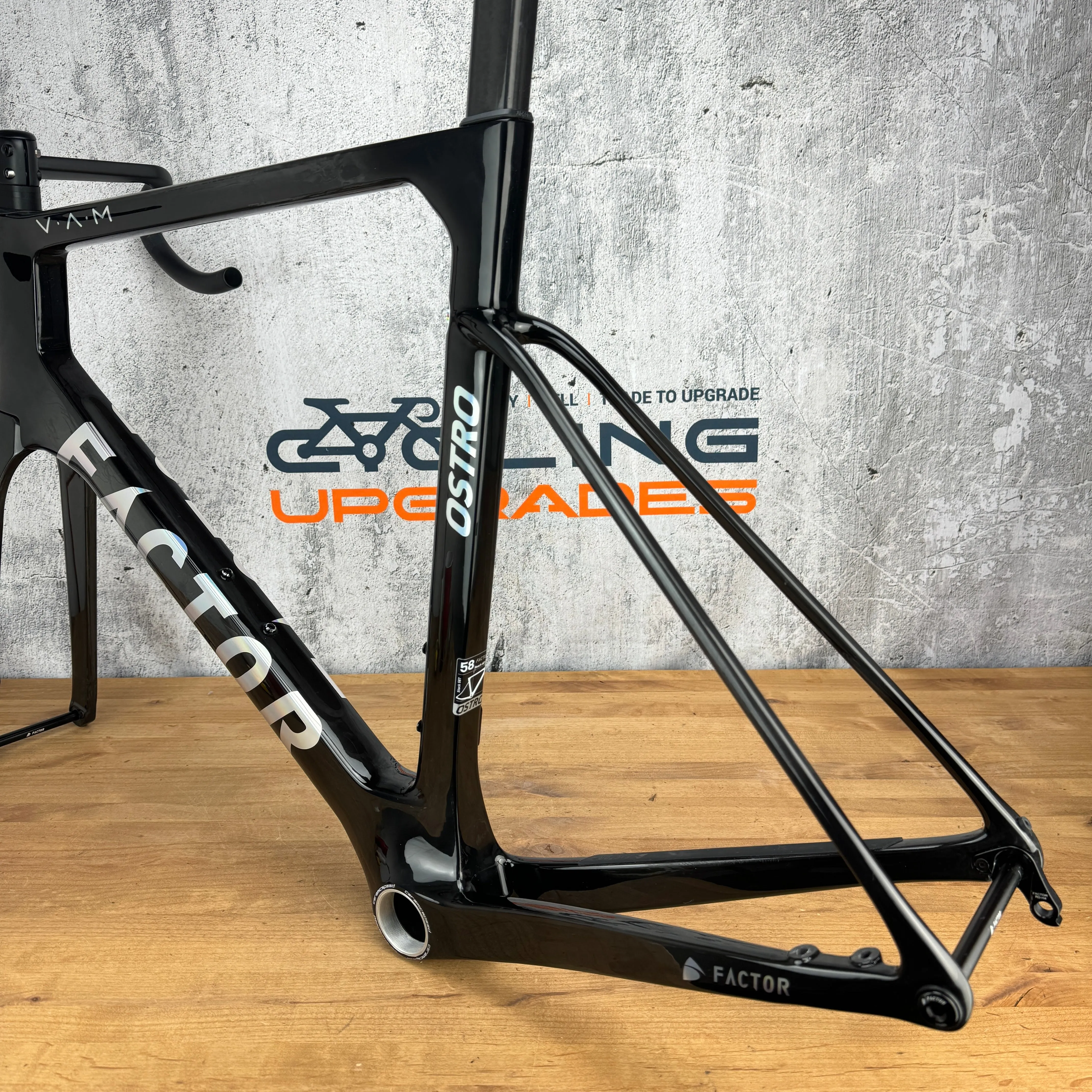 Mint! 2023 Factor Ostro VAM 58cm Carbon Disc Brake Frameset 700c 2280g