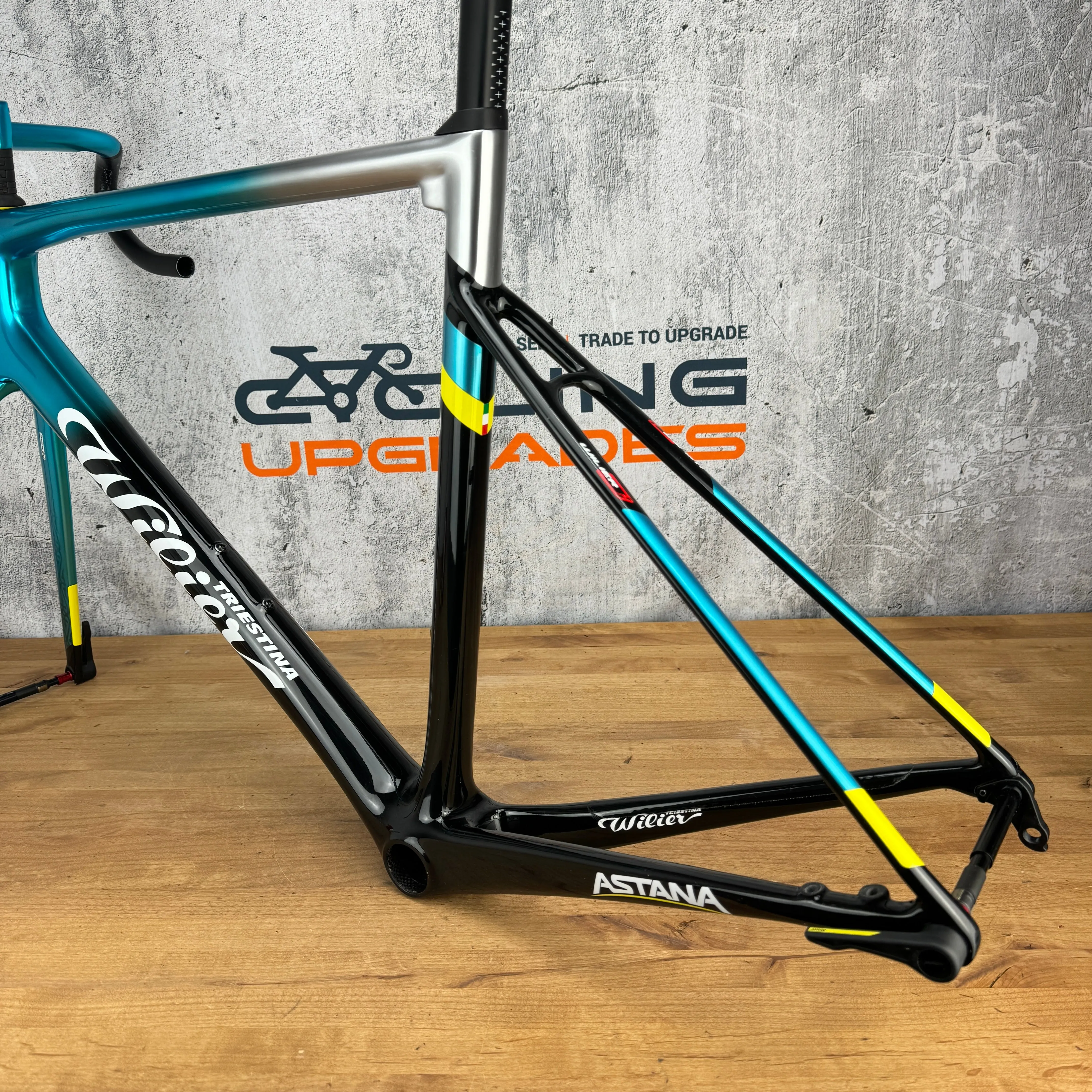 New! 2022 Wilier Triestina 0 Zero SLR Astana Large 56cm Carbon Disc Frameset 700c