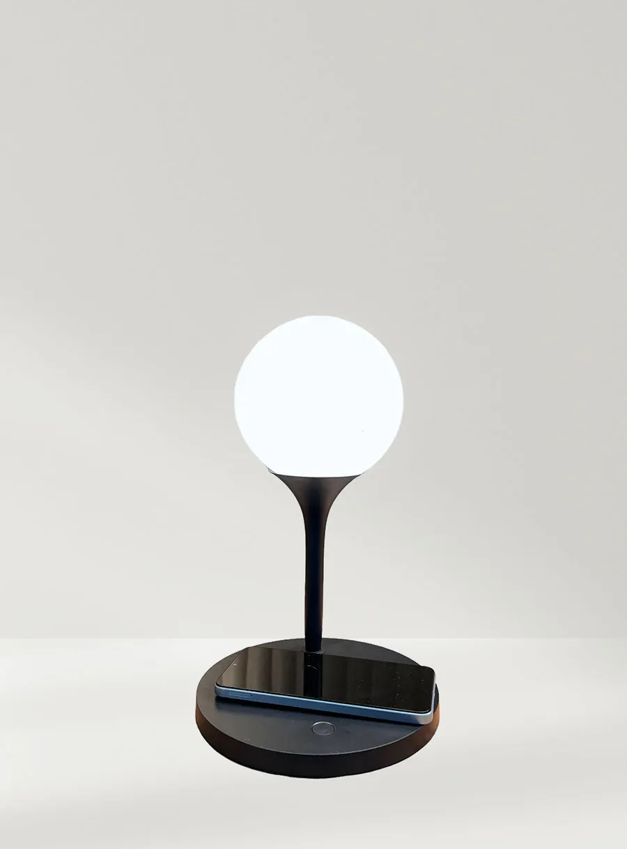 Osmo Wireless Charger Lamp