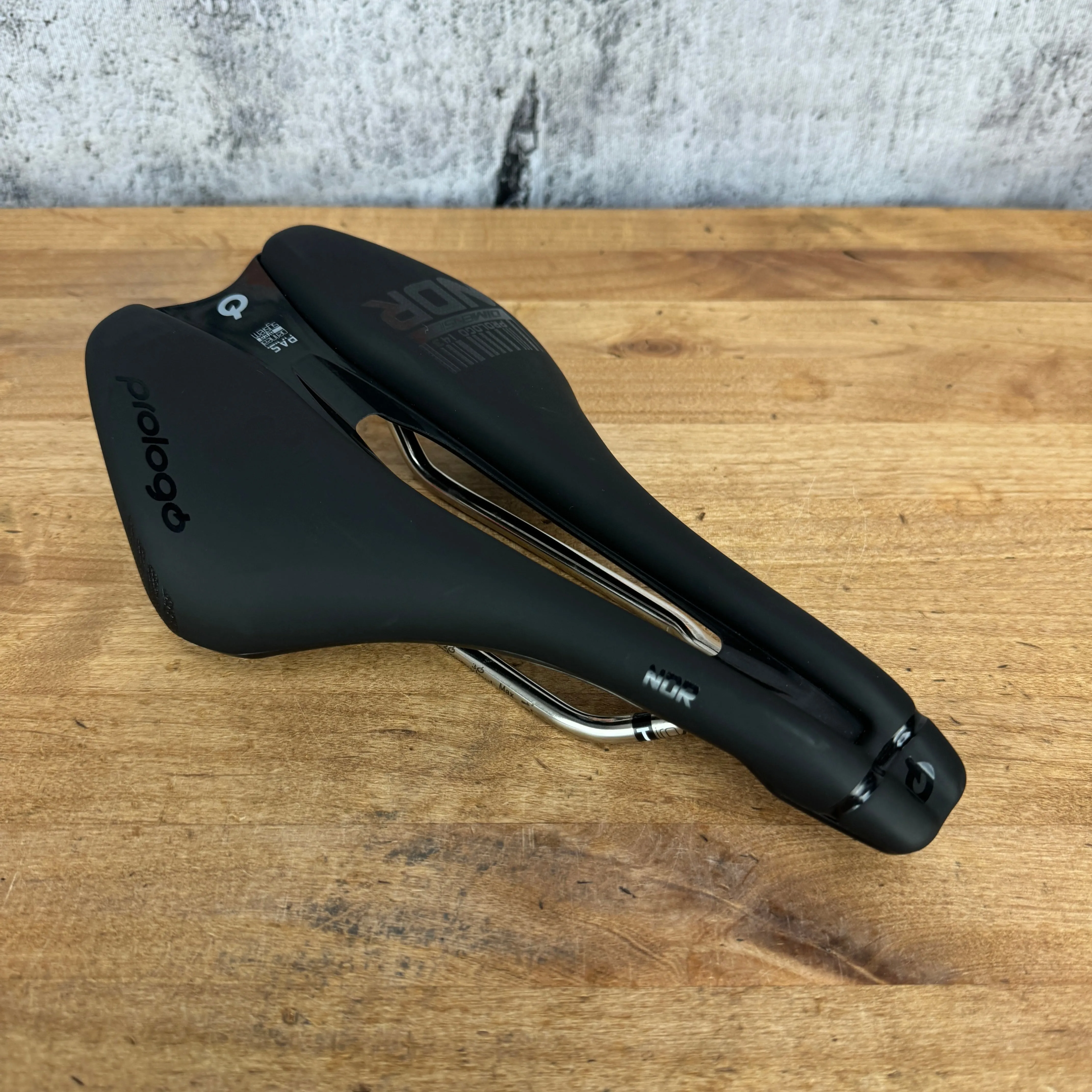 Prologo Dimension NDR PAS 143mm 7x7mm Tirox Rails Bike Saddle 229g