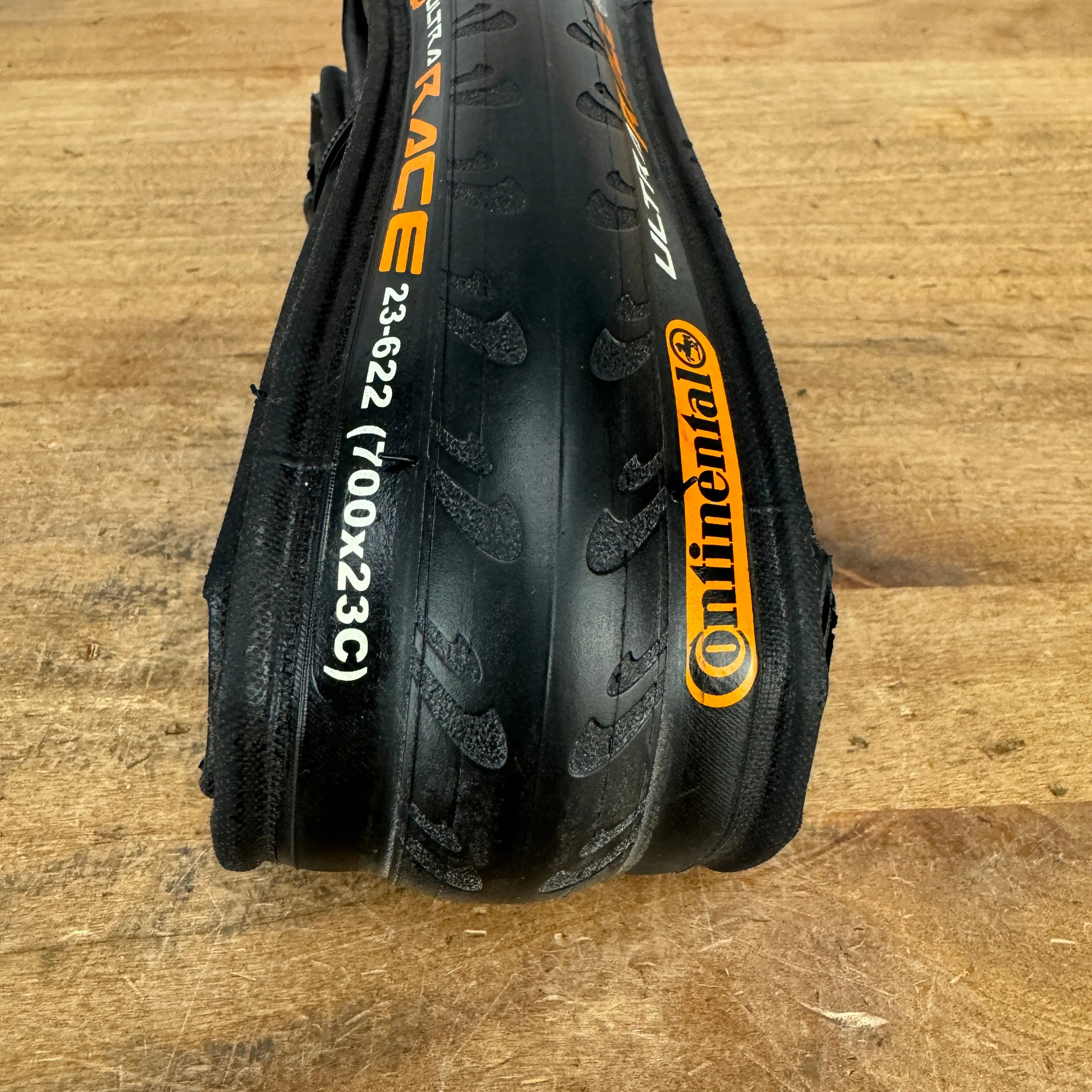 Single Continental Ultra Race 700c x 23mm Clincher Road Bike Tire