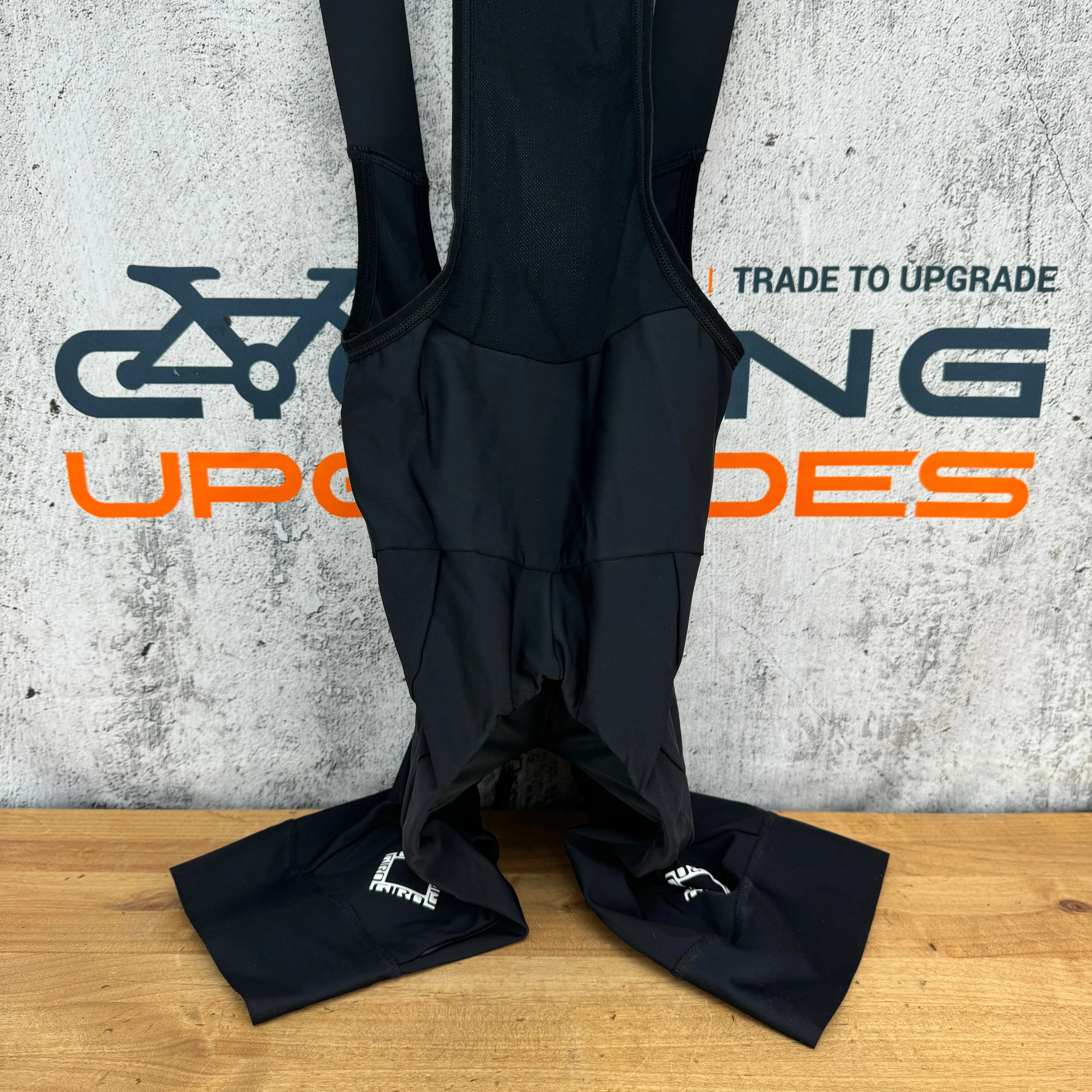 Worn Once! Giro Chrono Elite Men's Medium Black Cycling Bib Shorts